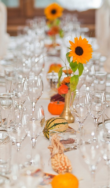 autumnal table setting