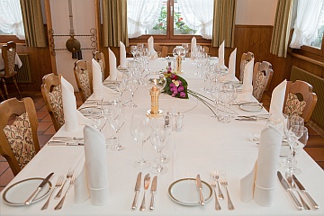 larger table for the small family circle