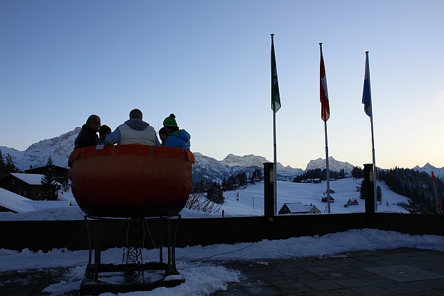 Fondue im Riesen-Caquelon im Arvenbüel